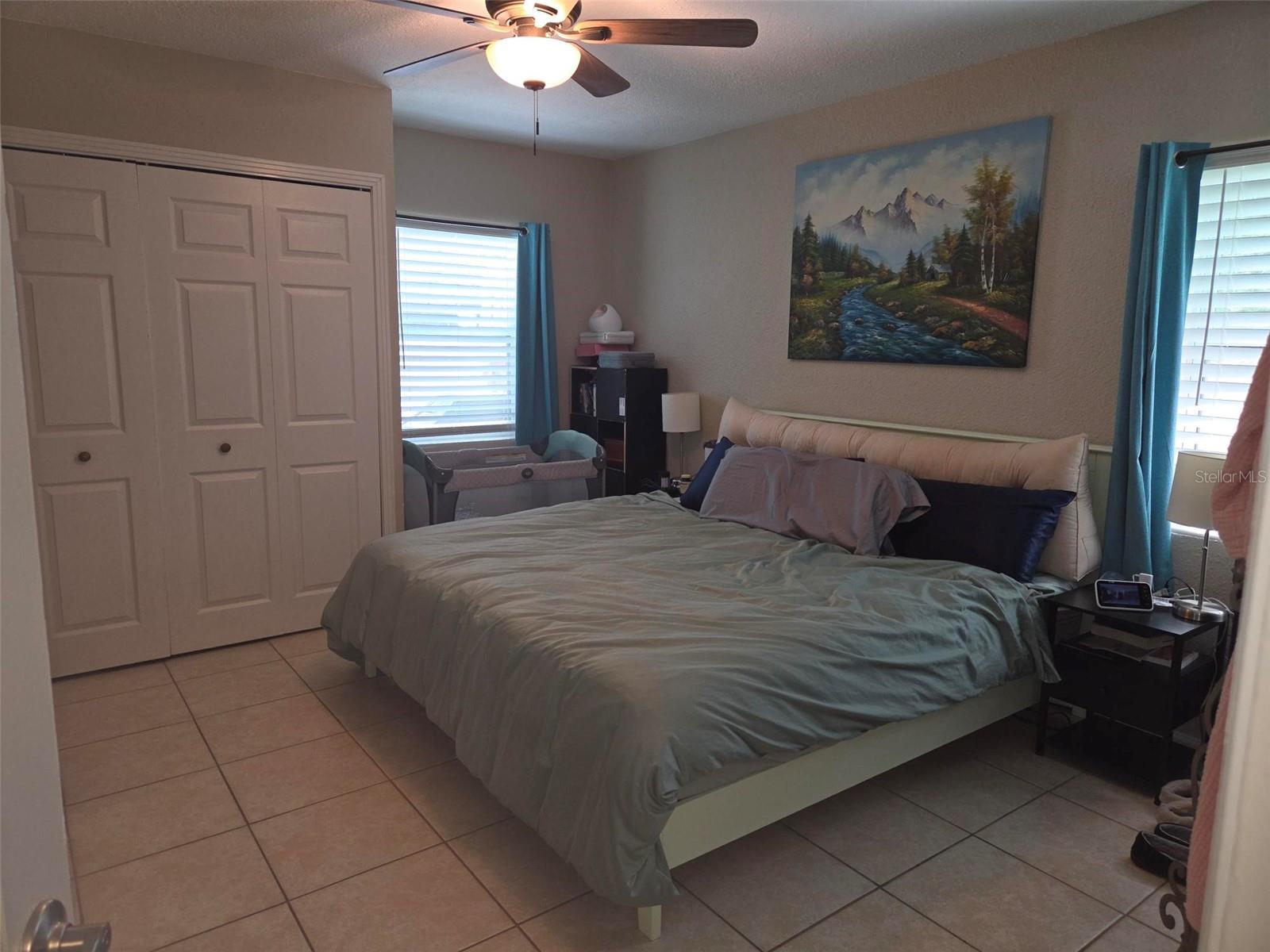 20 S SATURN AVE — photo 13