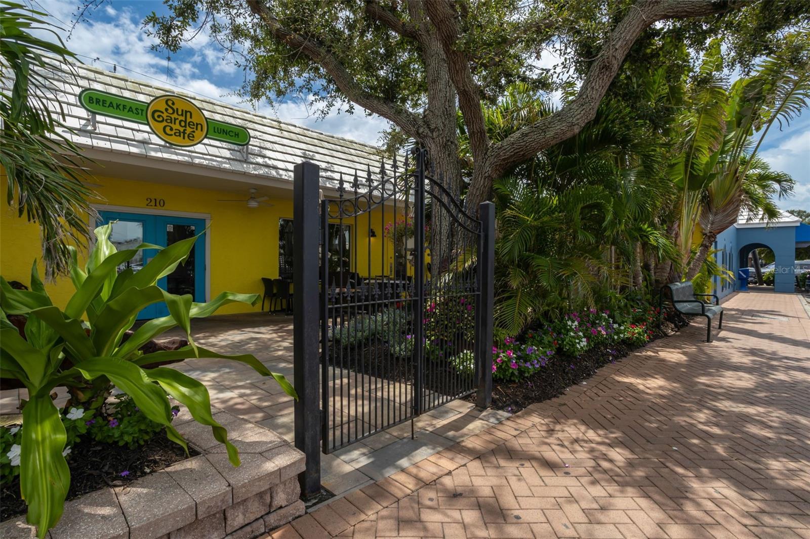 2702 GRAND CAYMAN ST — photo 53