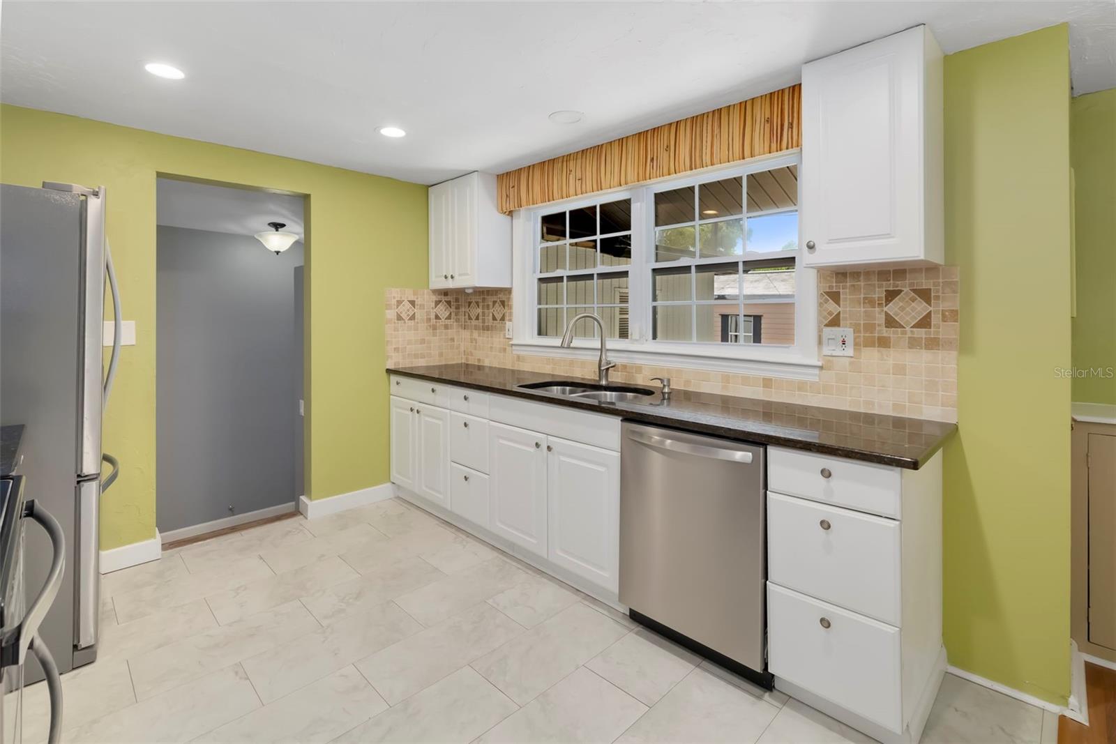 2702 GRAND CAYMAN ST — photo 11