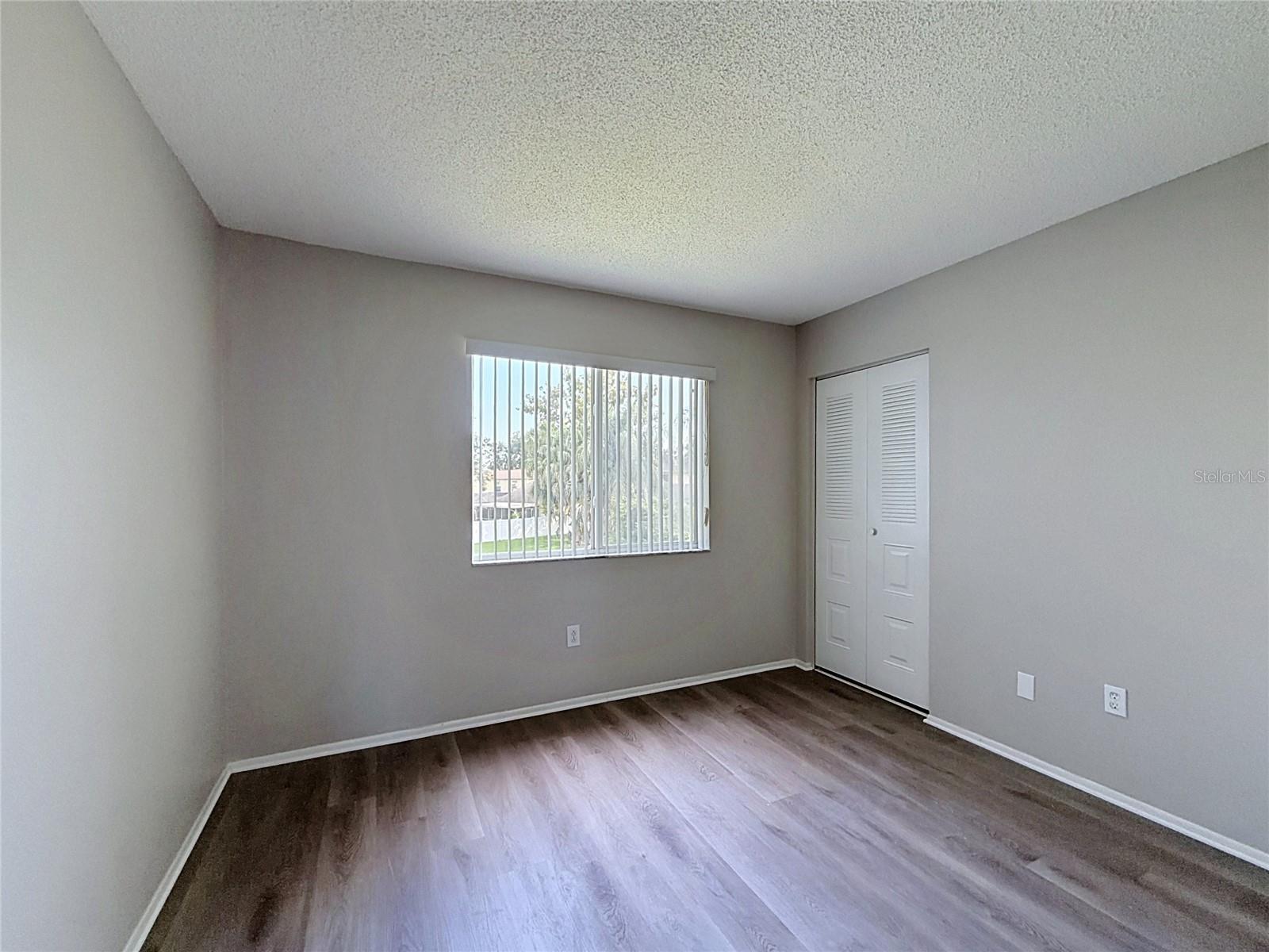 27402 CORAL SPRINGS DR — photo 24