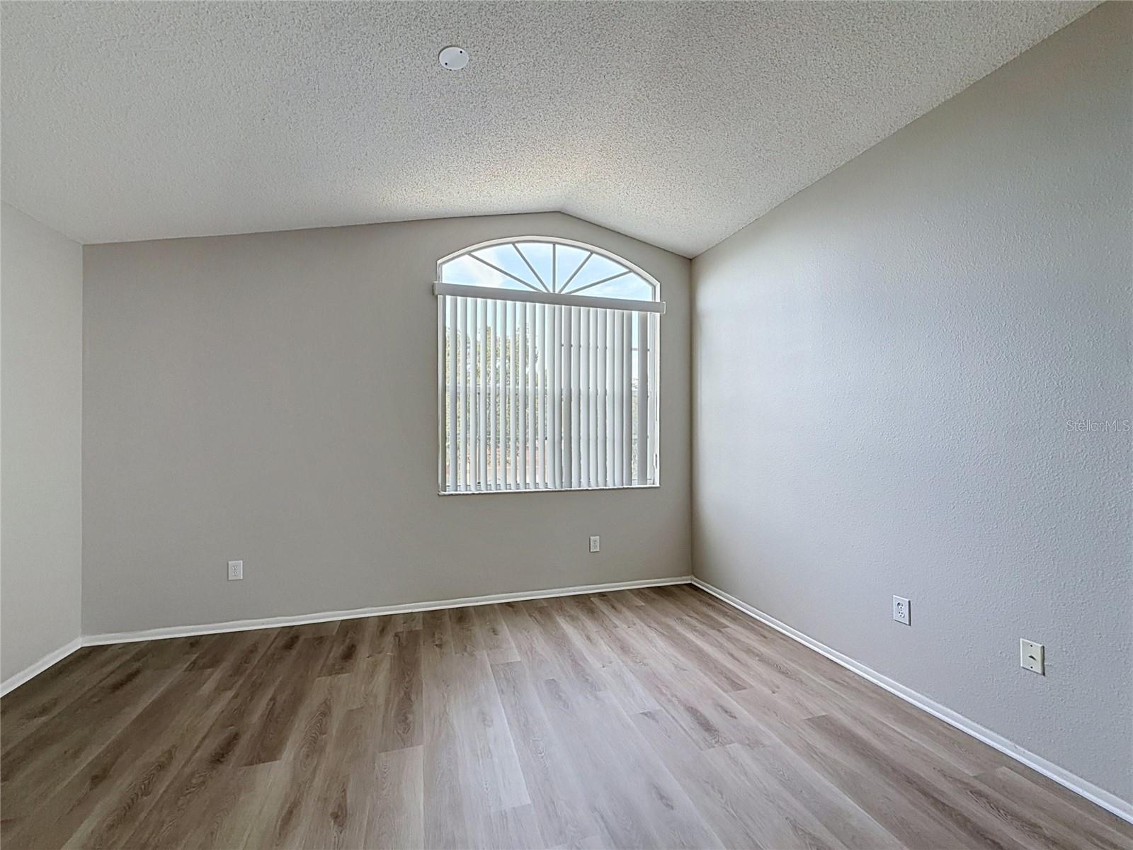 27402 CORAL SPRINGS DR — photo 28