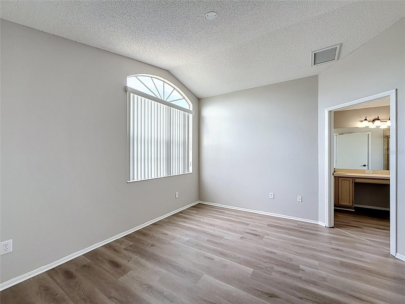 27402 CORAL SPRINGS DR — photo 30