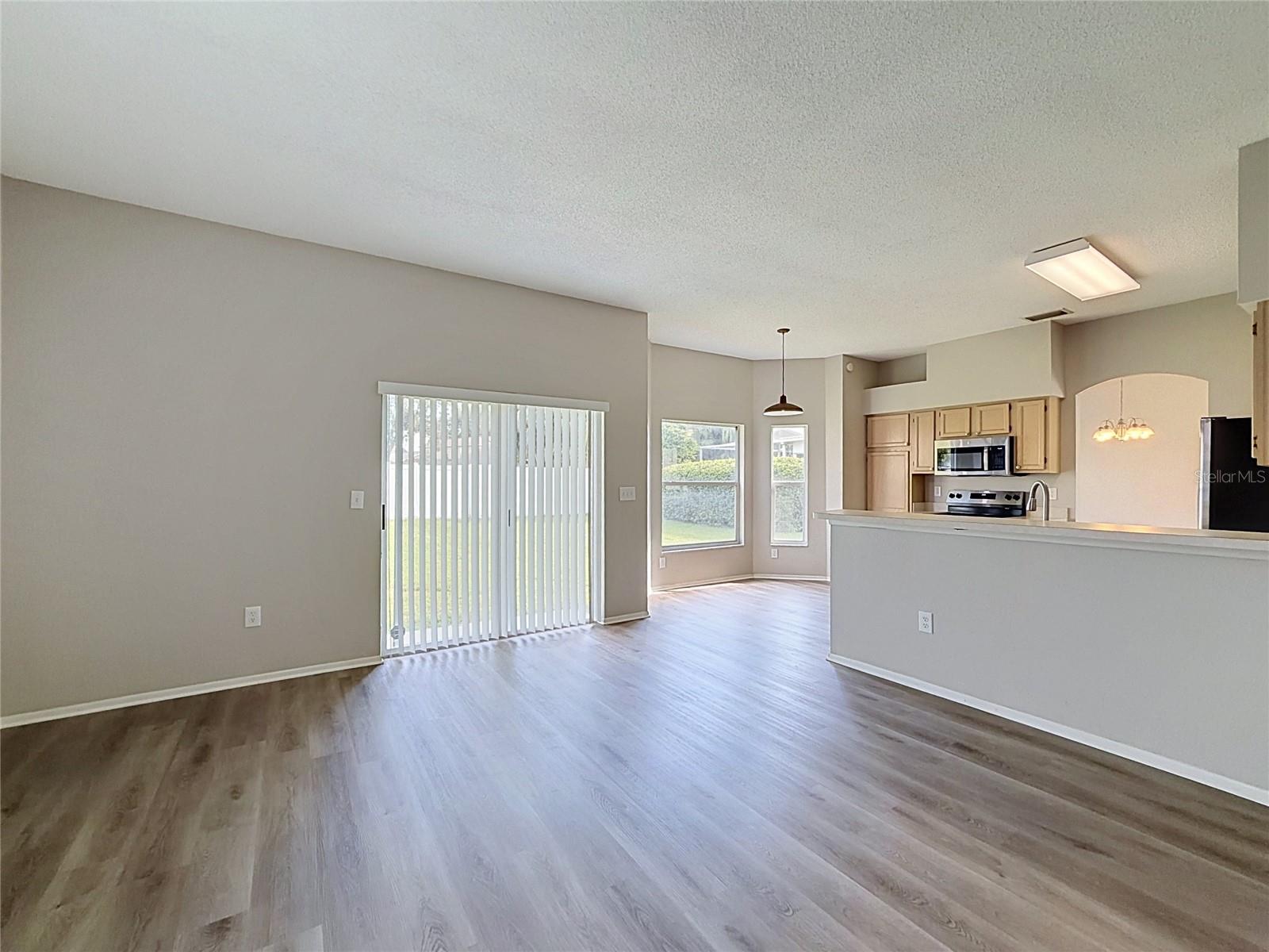 27402 CORAL SPRINGS DR — photo 19