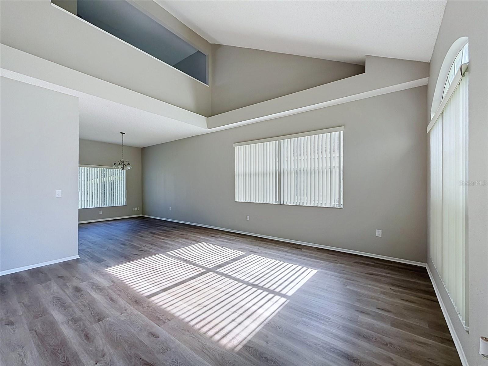27402 CORAL SPRINGS DR — photo 3