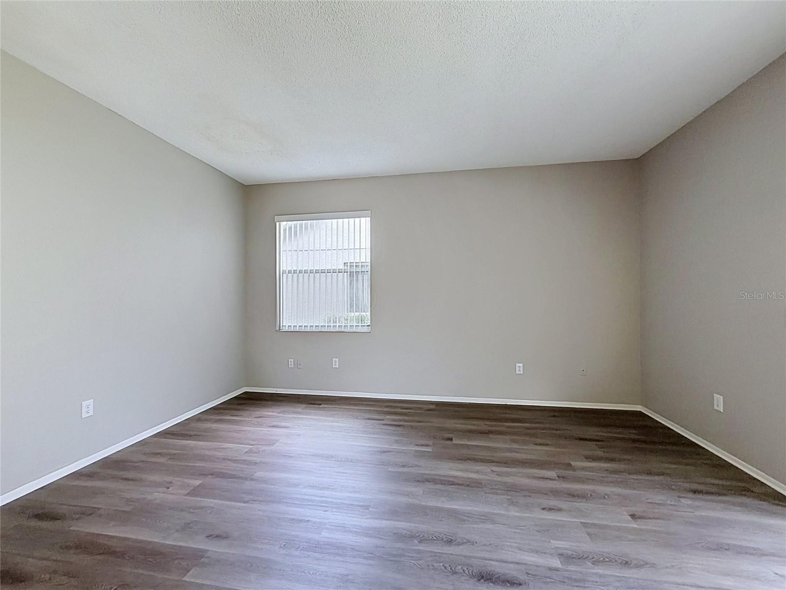 27402 CORAL SPRINGS DR — photo 18