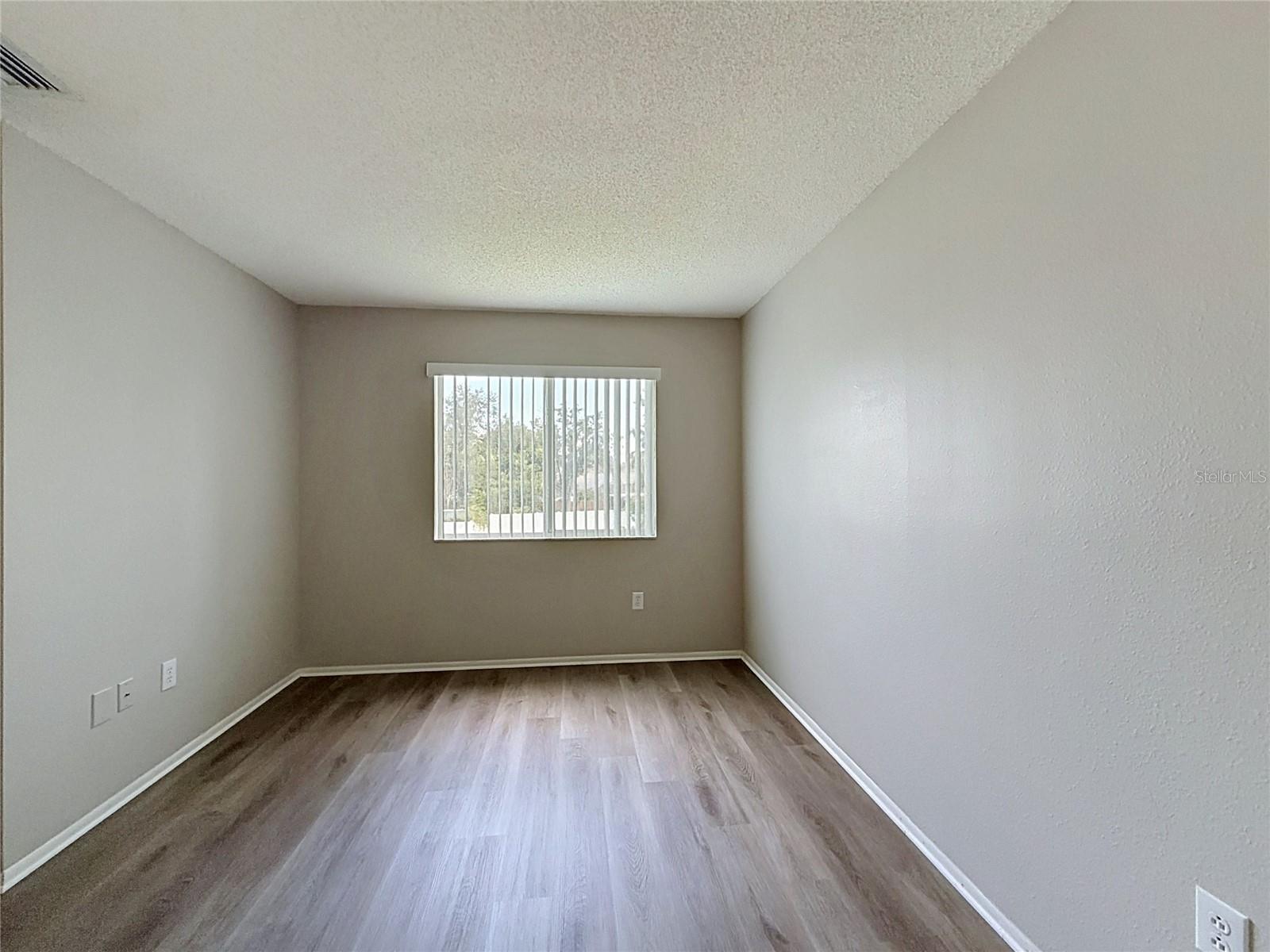 27402 CORAL SPRINGS DR — photo 22