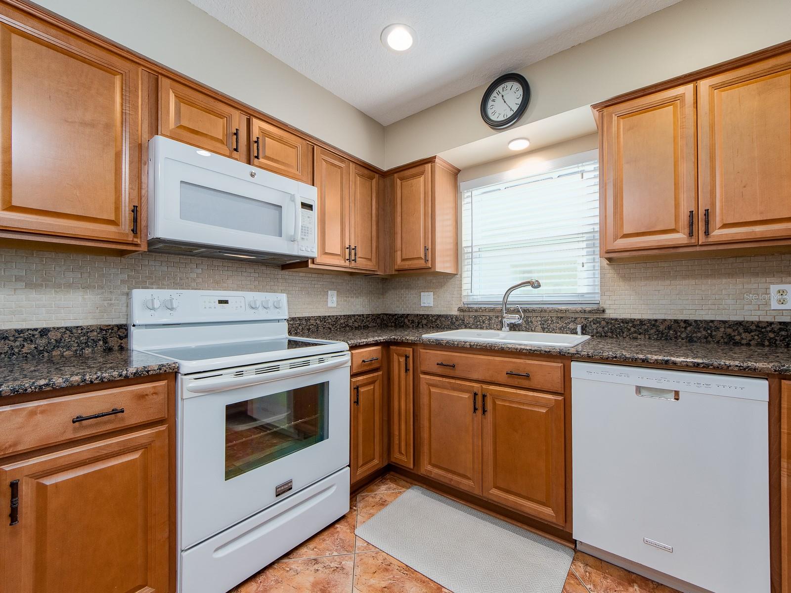 3253 MCMATH DR — photo 10