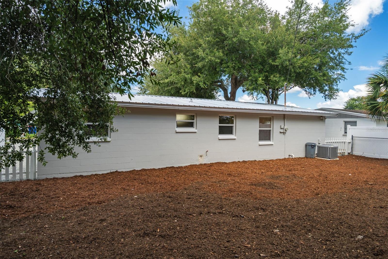 2187 DIXIE GARDEN LOOP — photo 29