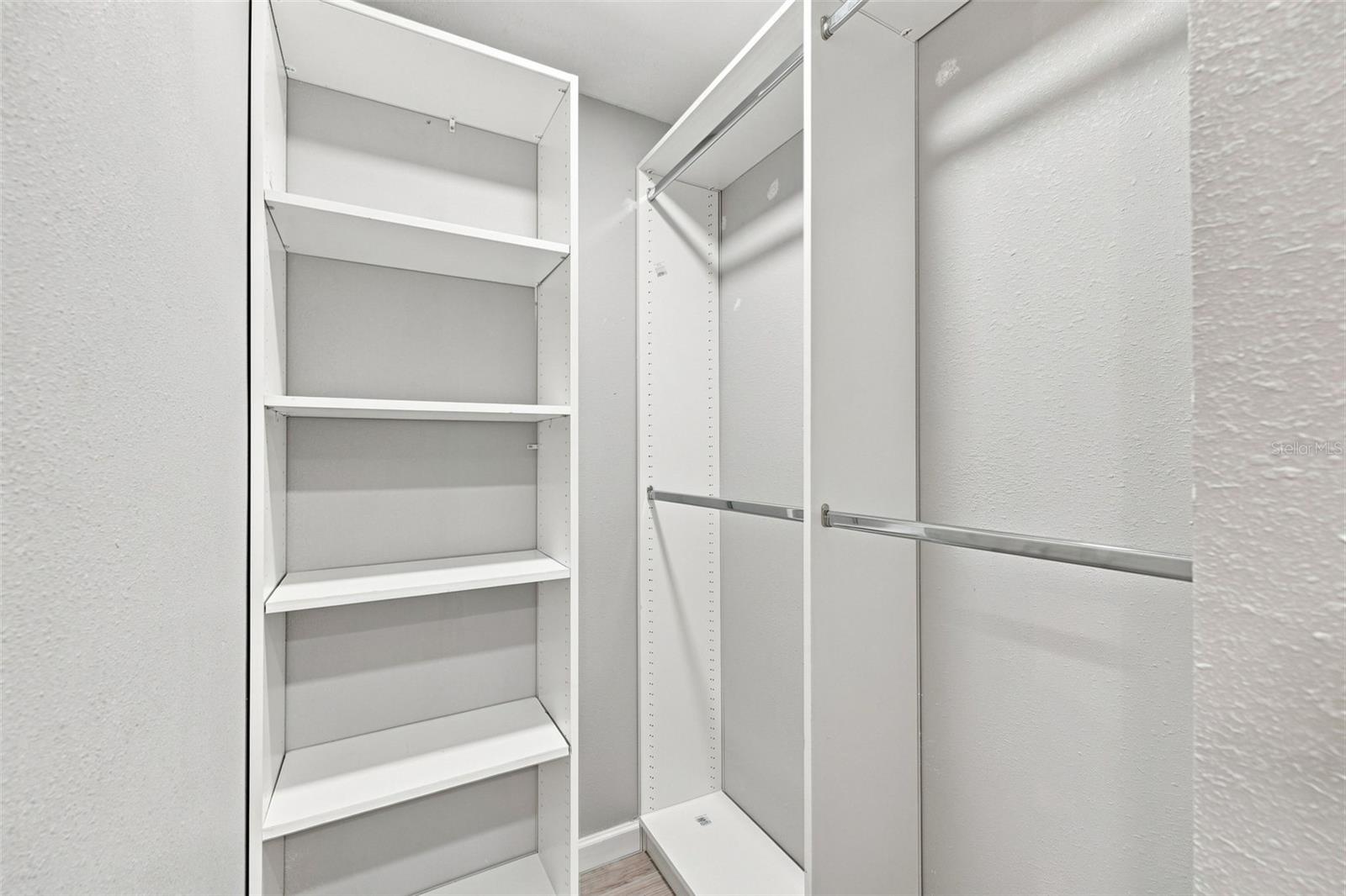 4025 STRATFIELD DR — photo 20