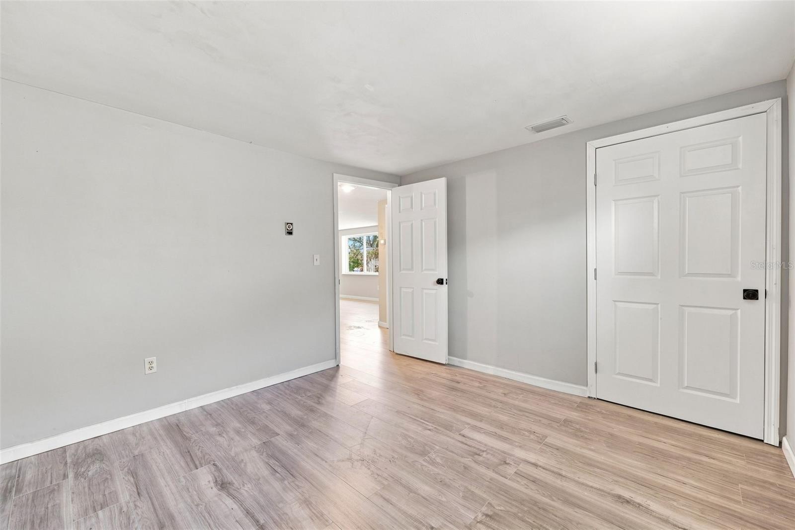 4025 STRATFIELD DR — photo 26