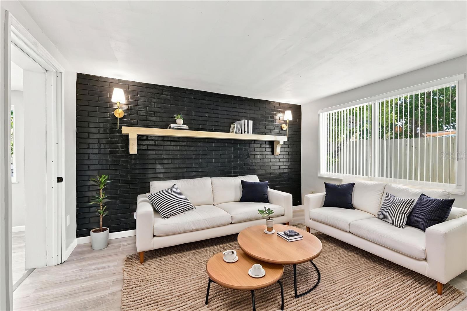 4025 STRATFIELD DR — photo 13