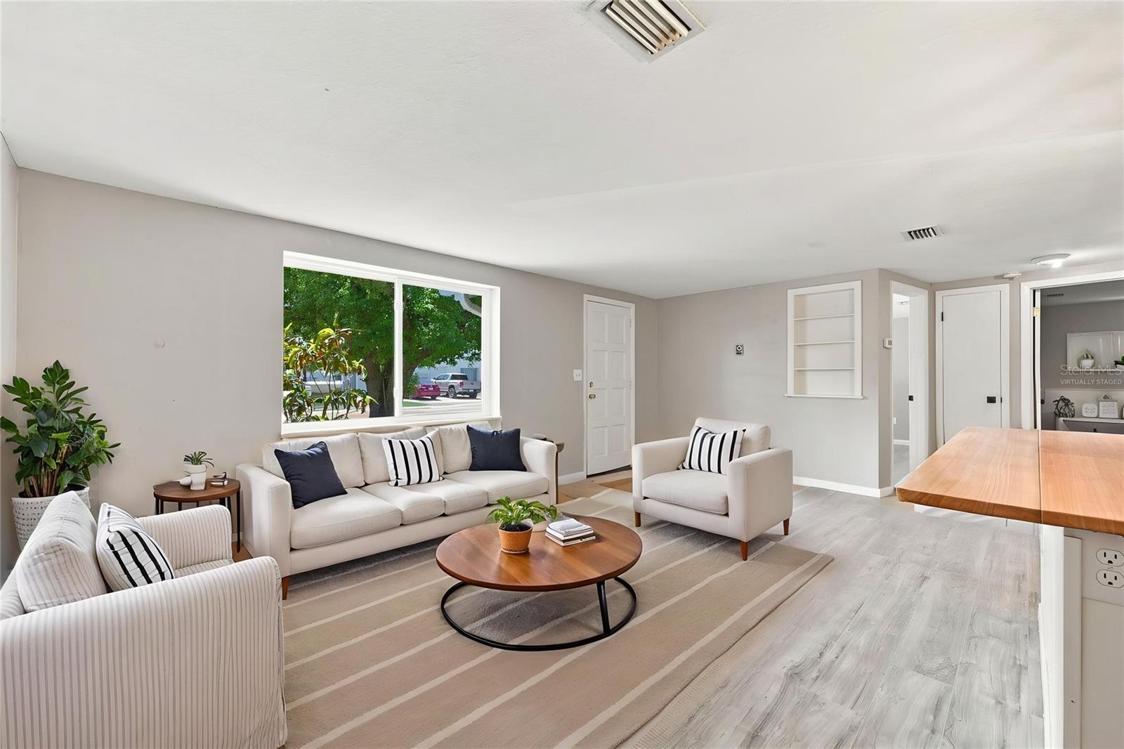 4025 STRATFIELD DR — photo 9