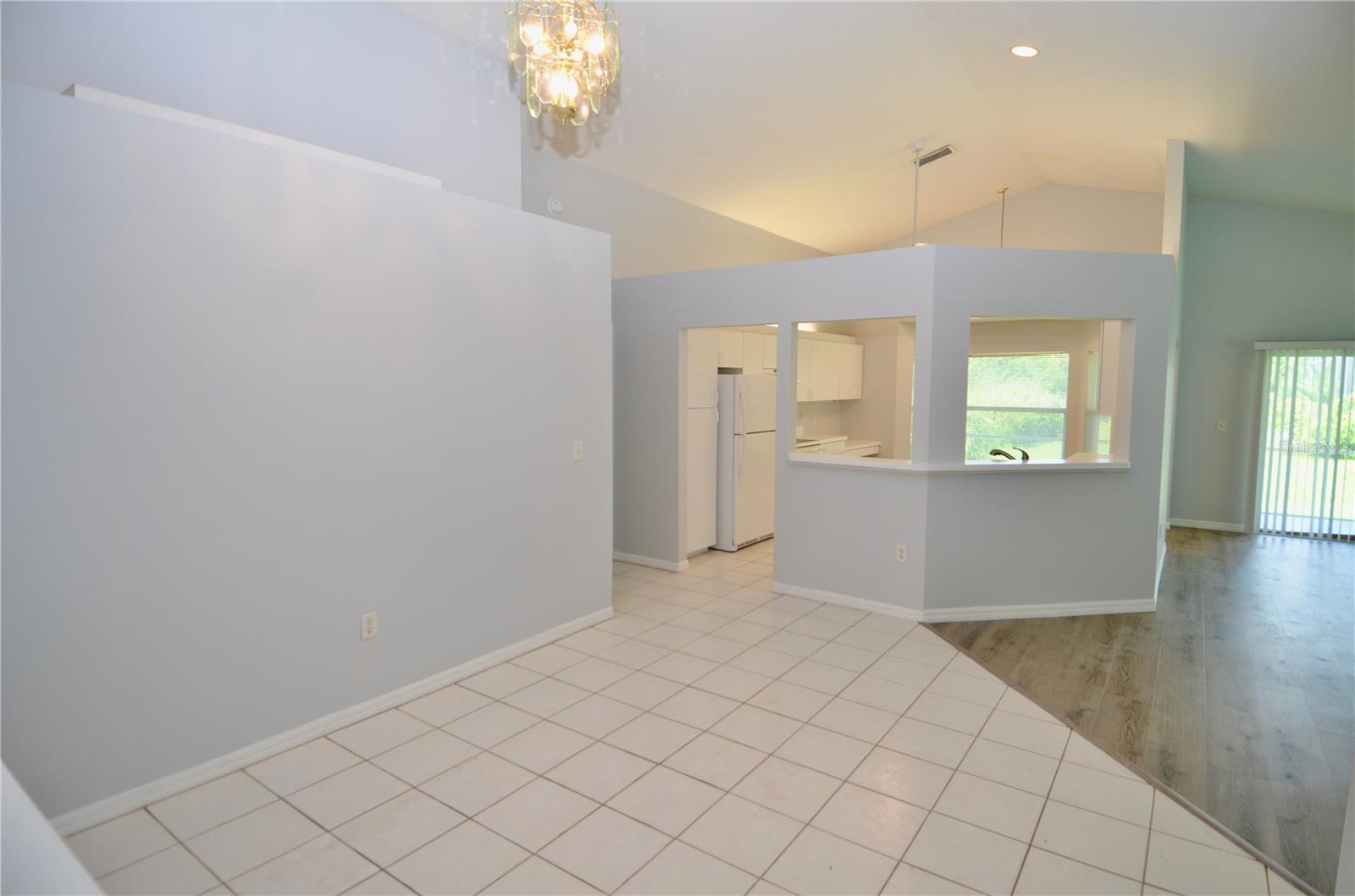 419 25TH DR E — photo 12