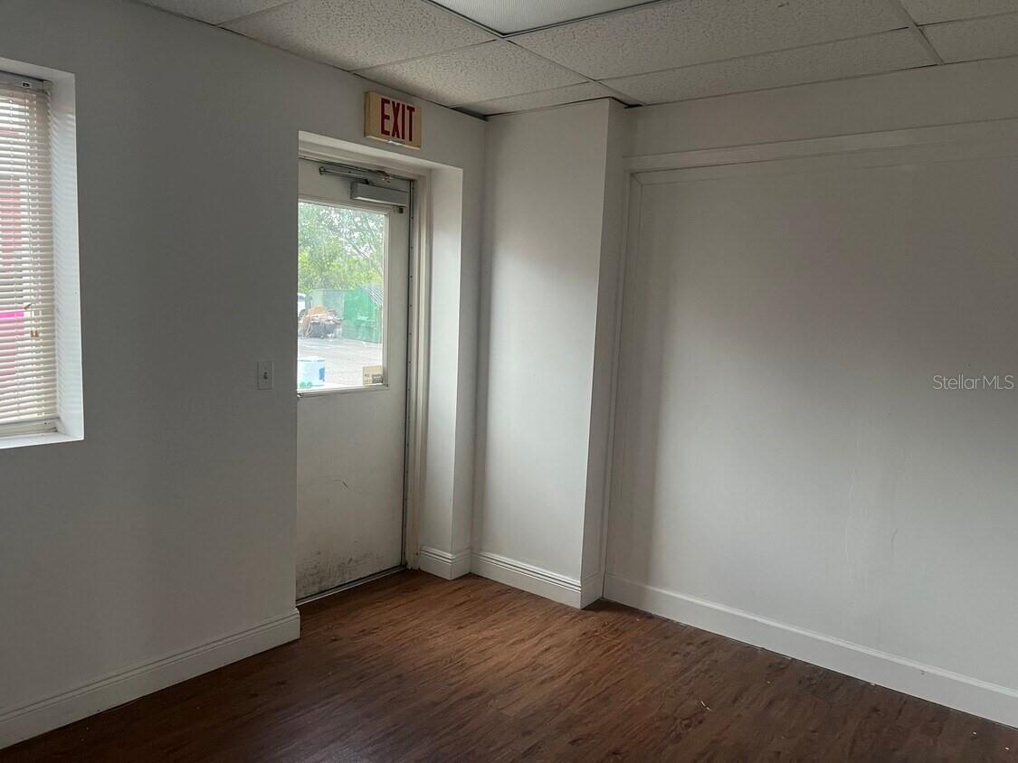 2433 S 86TH ST — photo 5