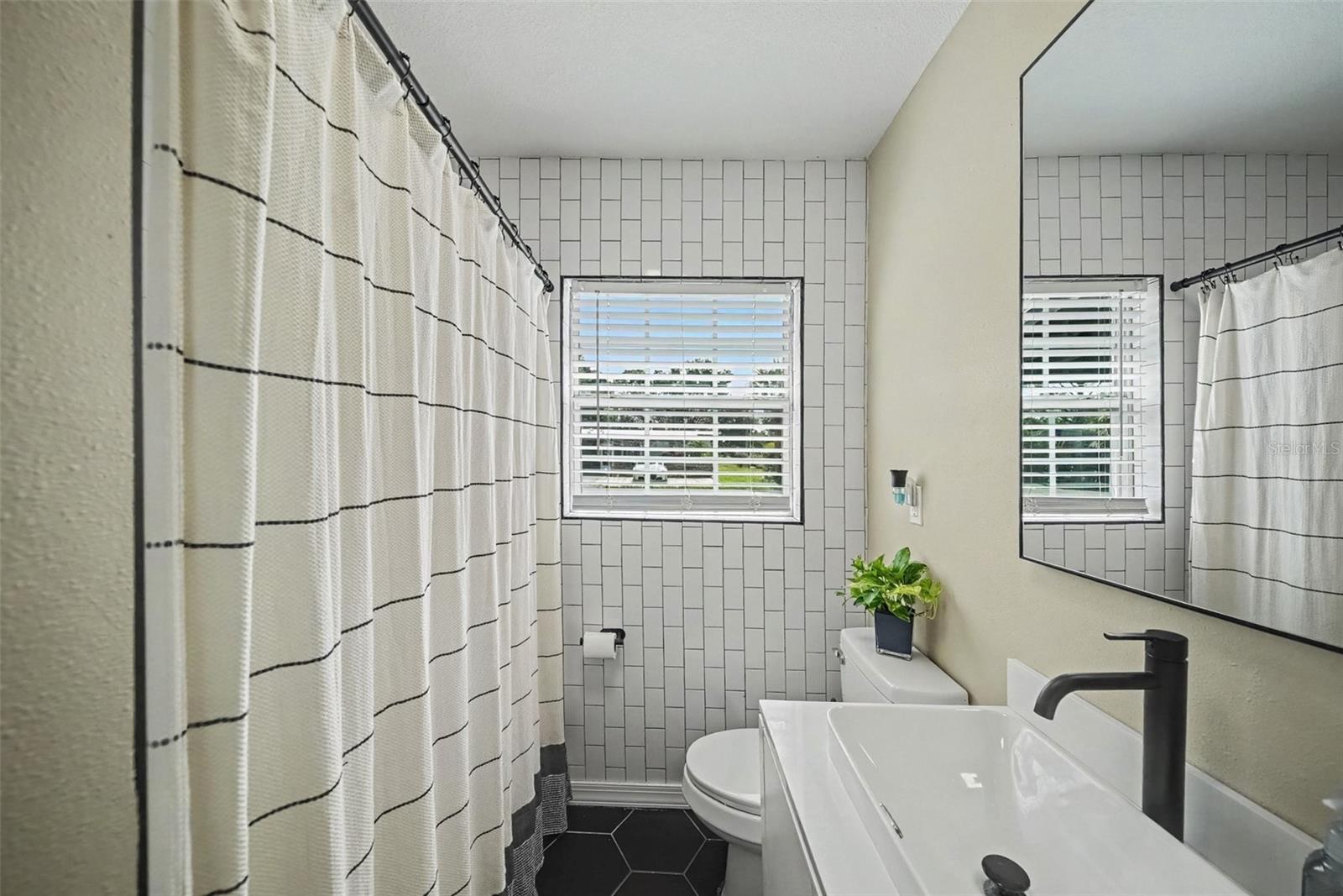 4636 W BAY COURT AVE — photo 7