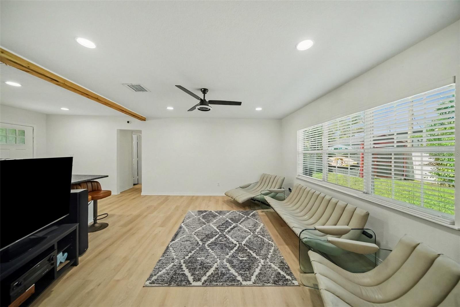 4636 W BAY COURT AVE — photo 6