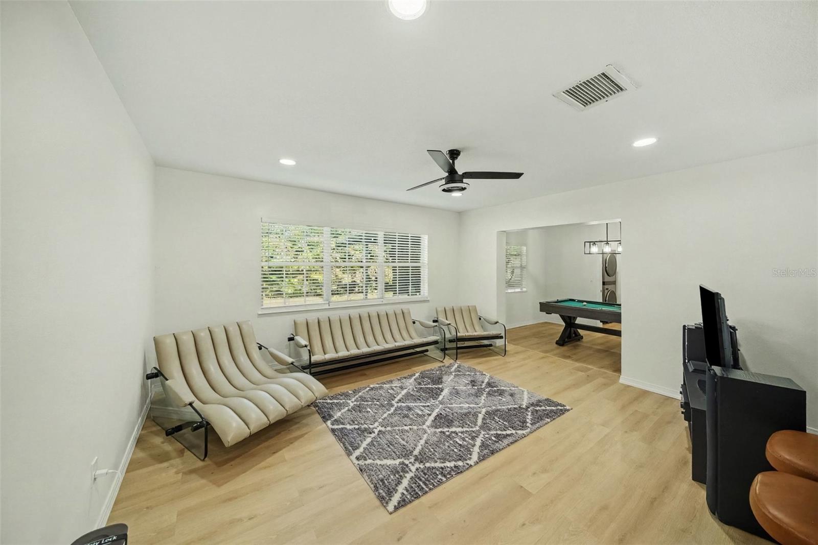 4636 W BAY COURT AVE — photo 9