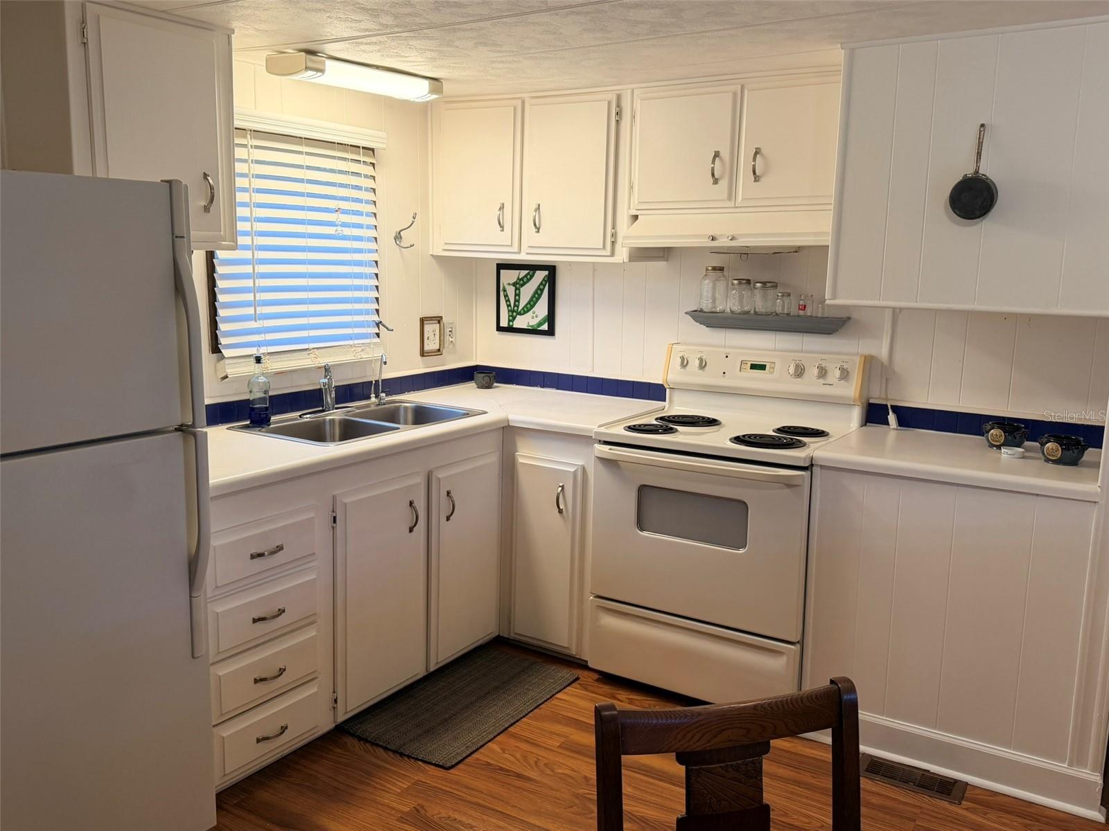 2248 CA D ORO DR — photo 4
