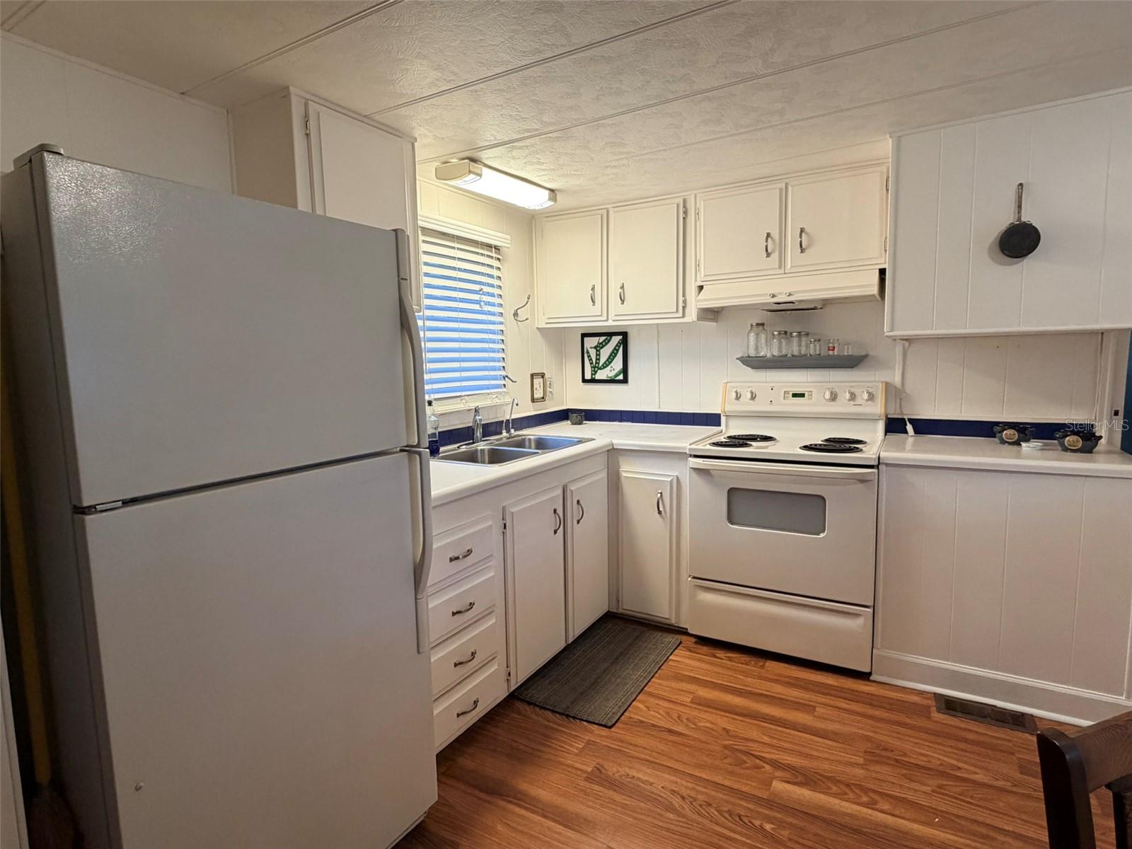 2248 CA D ORO DR — photo 3