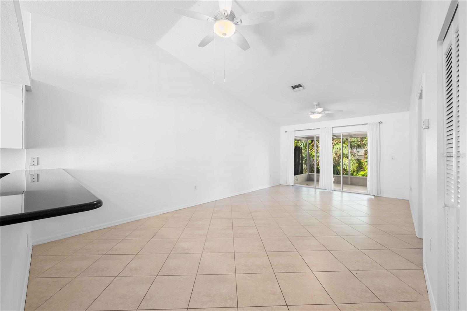 630 N JEFFERSON AVE #19 — photo 5