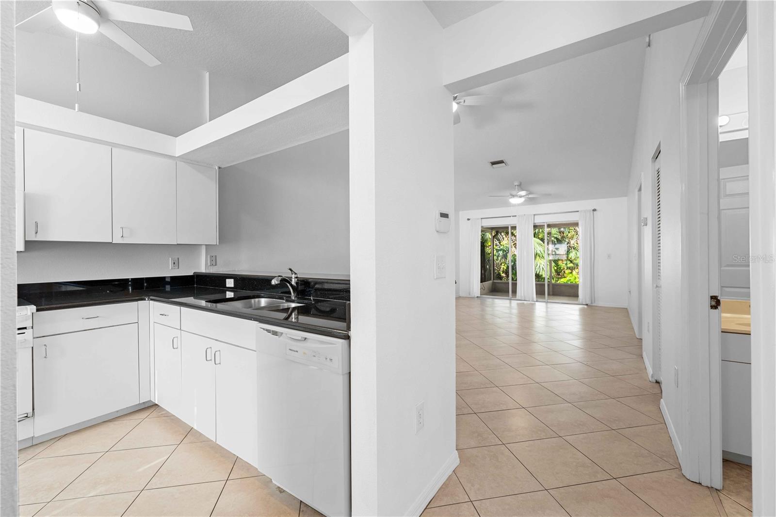 630 N JEFFERSON AVE #19 — photo 3