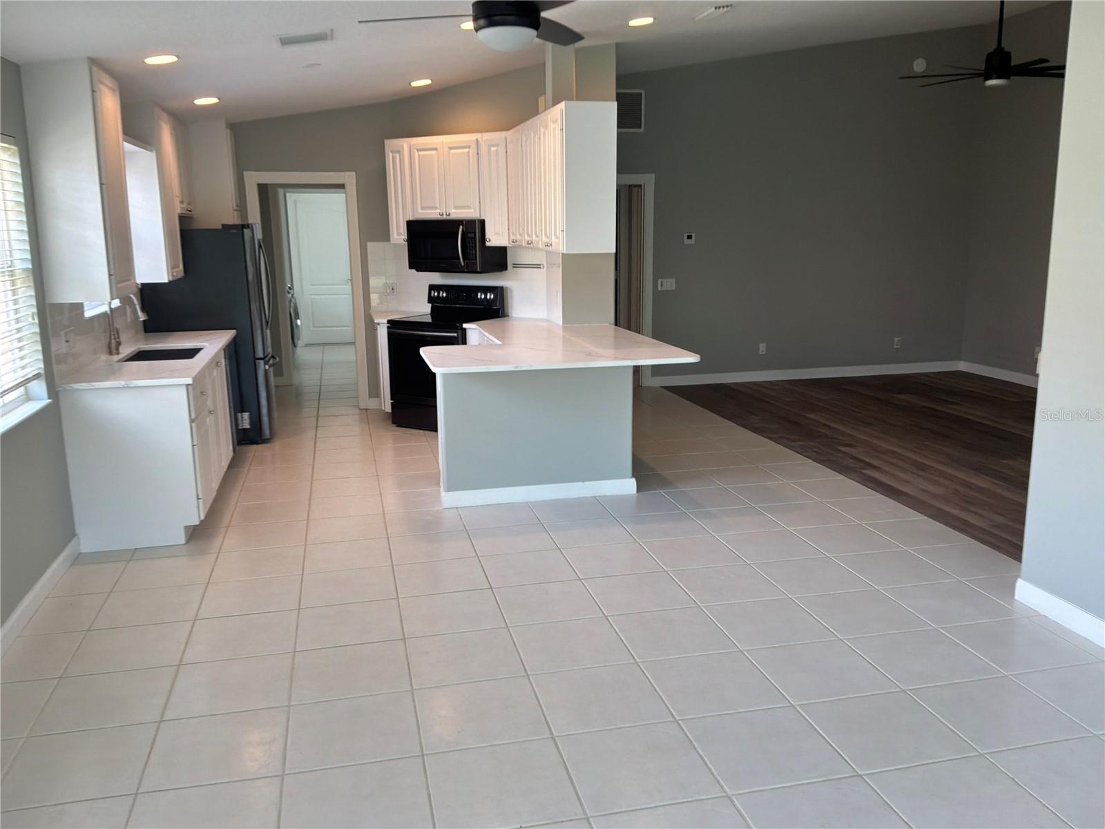 5796 IVREA DR — photo 6