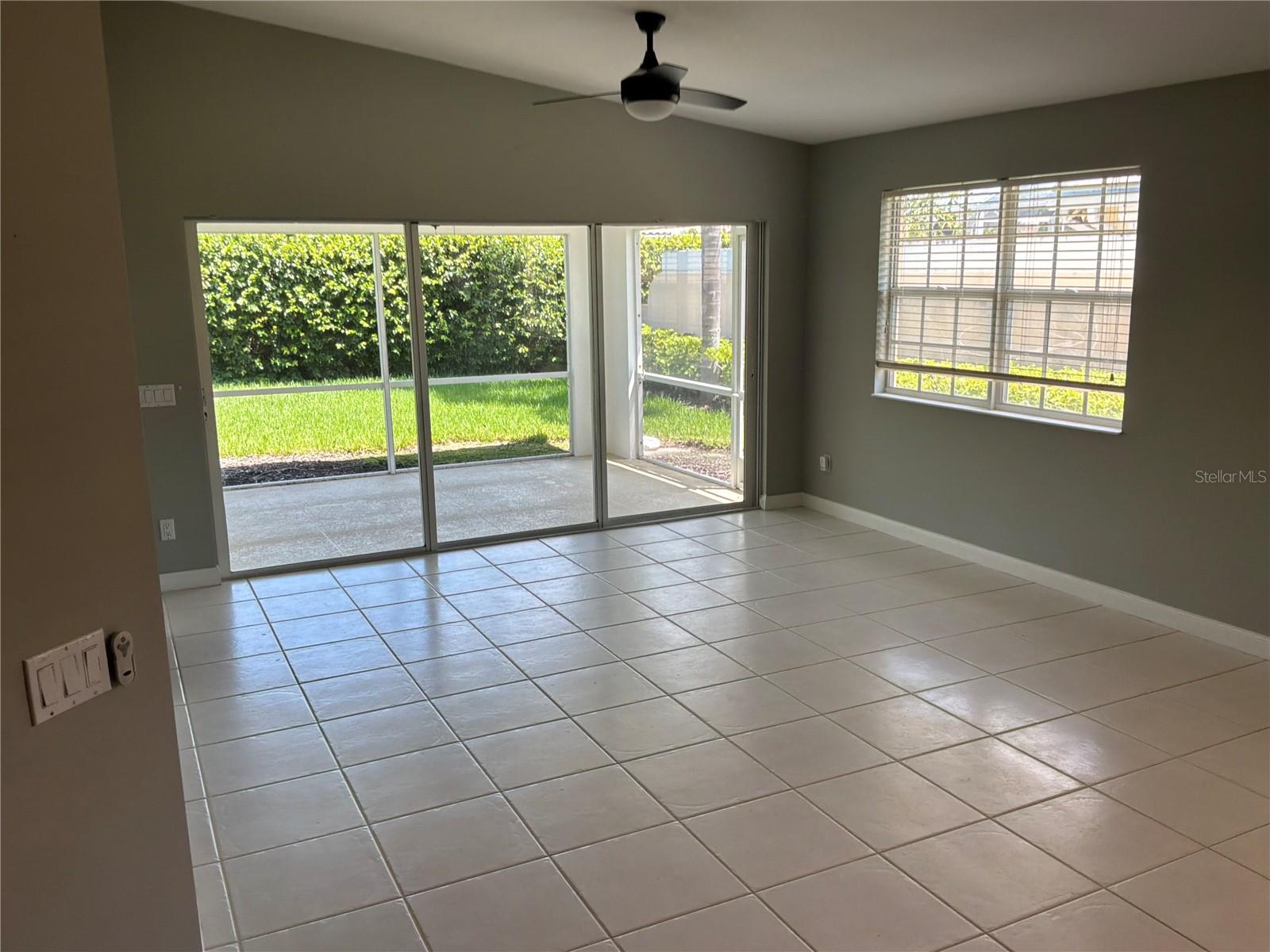 5796 IVREA DR — photo 10