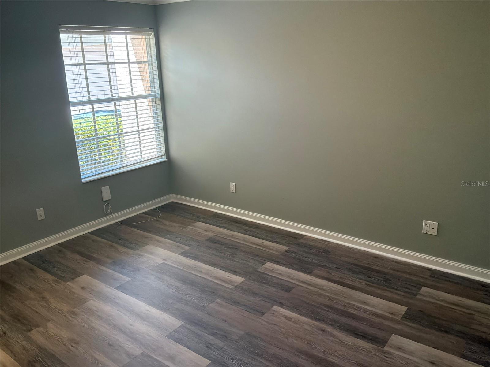 5796 IVREA DR — photo 23
