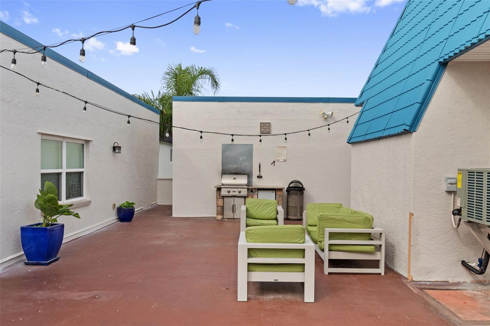 17035 GULF BLVD #116 — photo 33