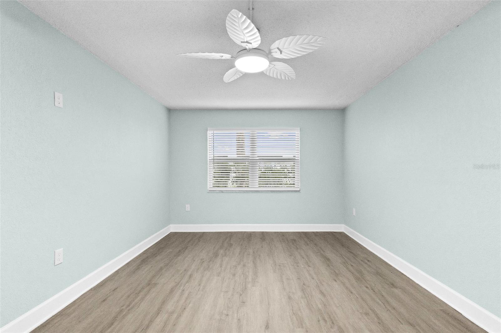 17035 GULF BLVD #116 — photo 15