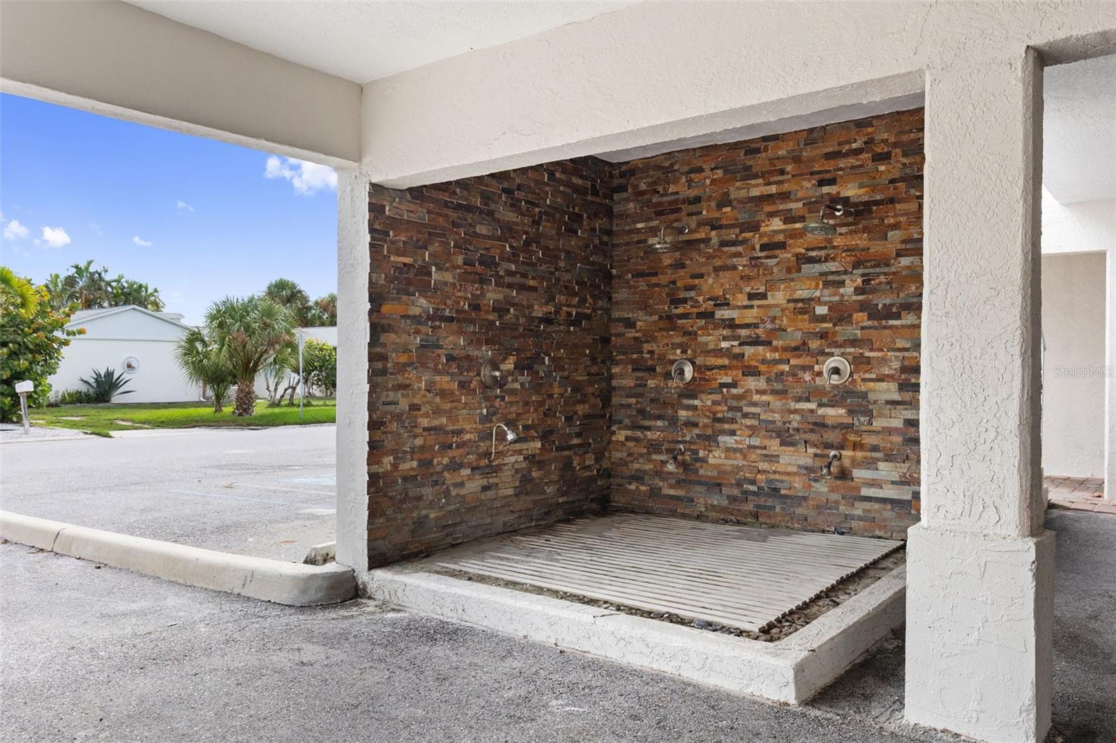 17035 GULF BLVD #116 — photo 29