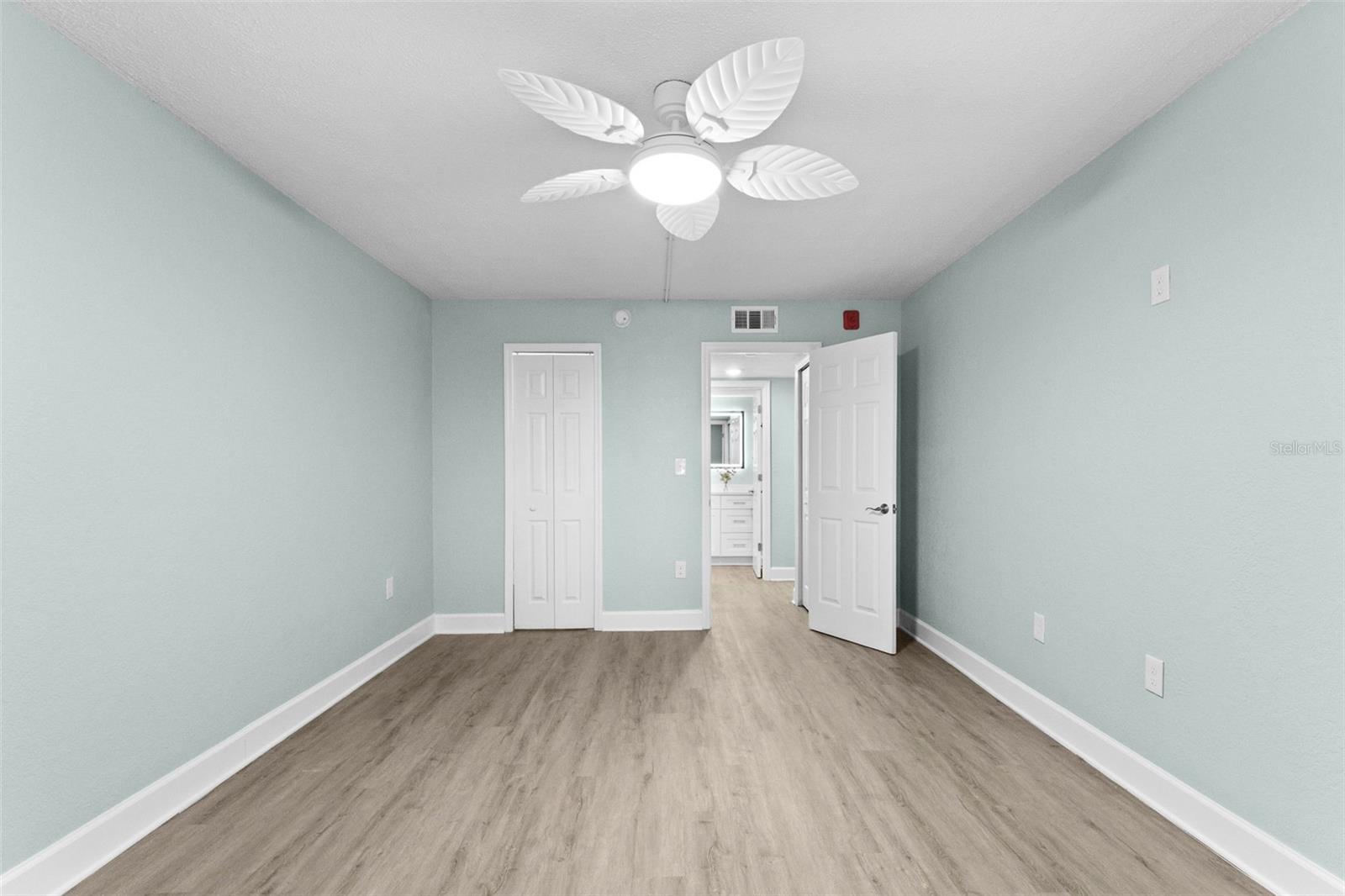 17035 GULF BLVD #116 — photo 16
