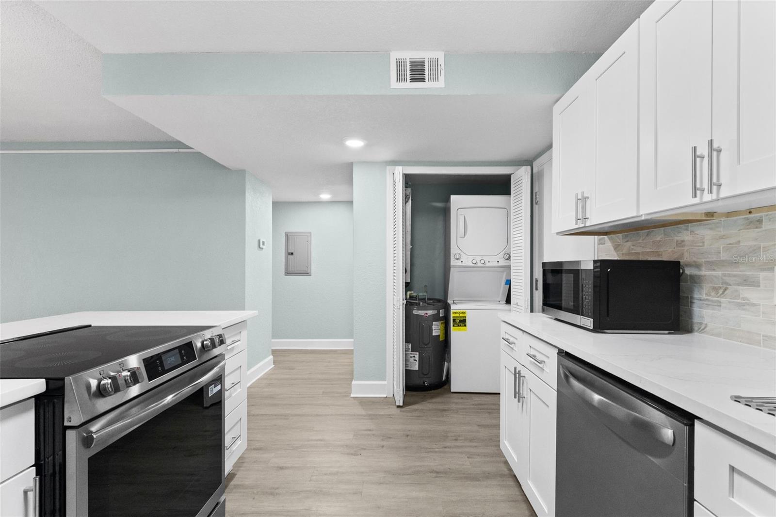 17035 GULF BLVD #116 — photo 23