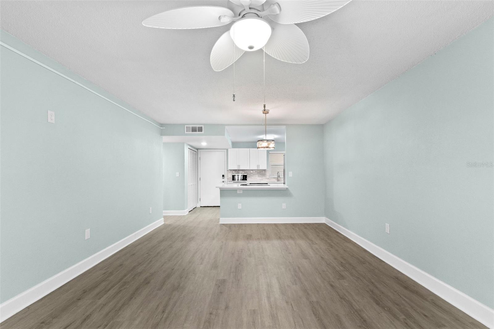 17035 GULF BLVD #116 — photo 10