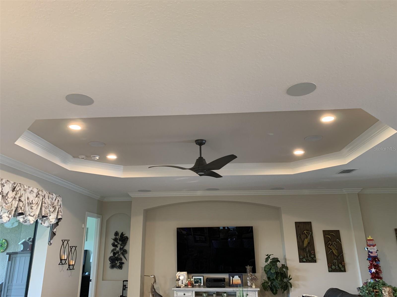 3456 FORSYTHIA DR — photo 38