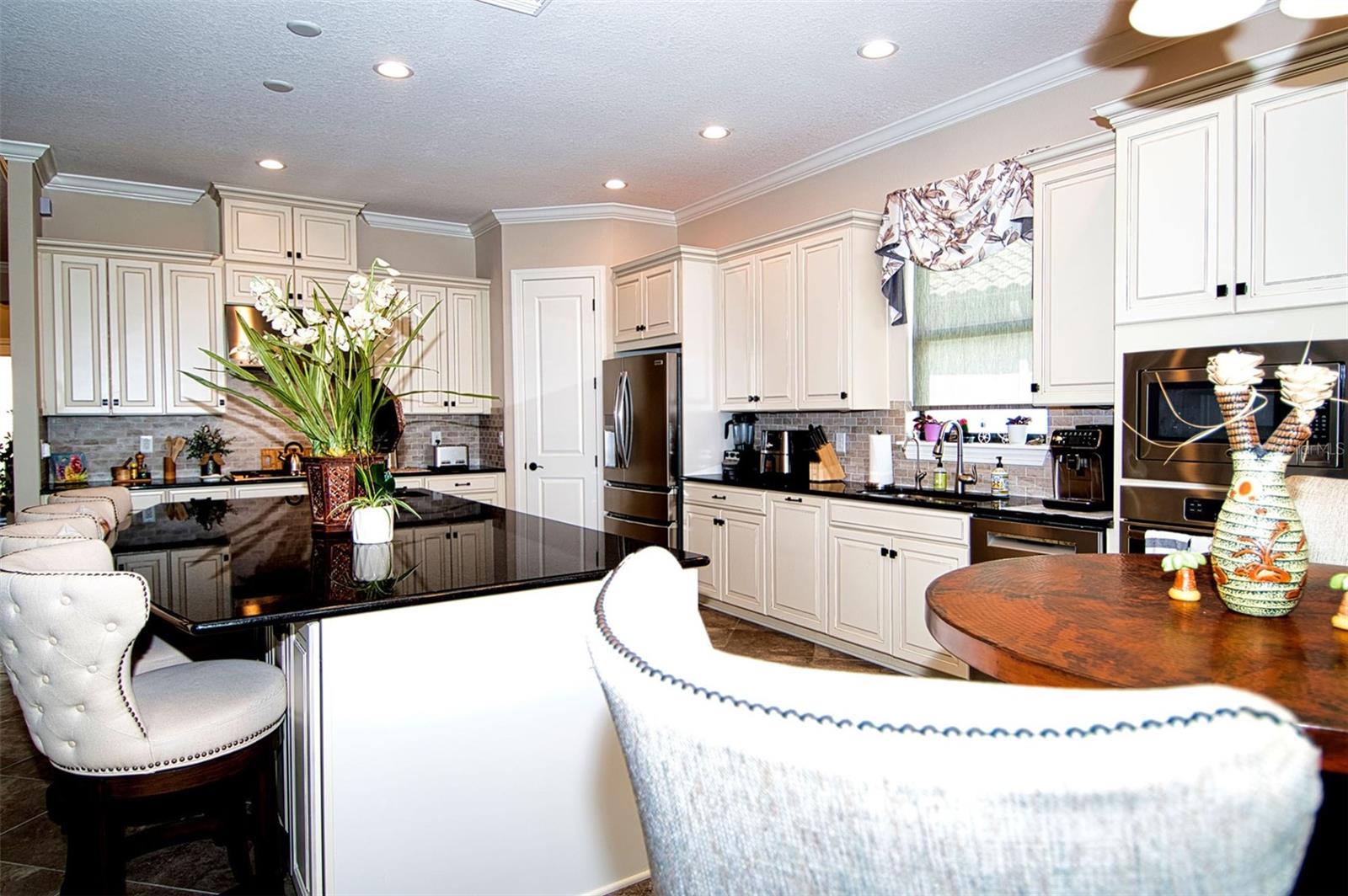 3456 FORSYTHIA DR — photo 35