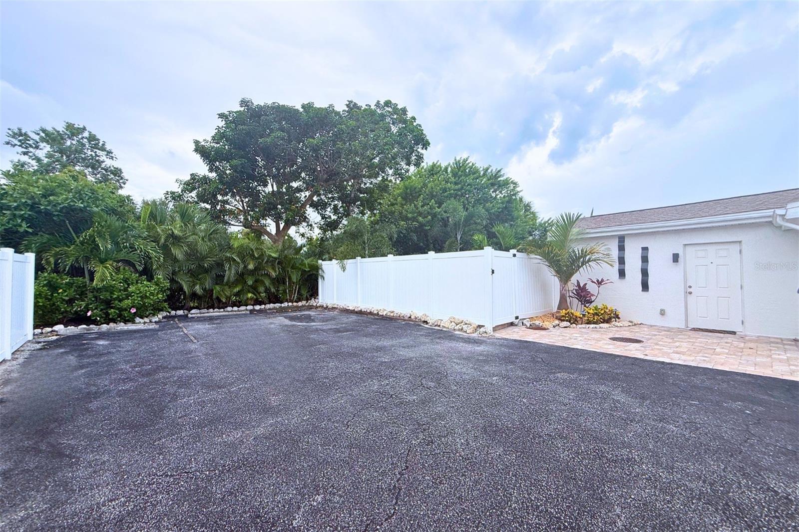 1670 STICKNEY POINT RD — photo 14