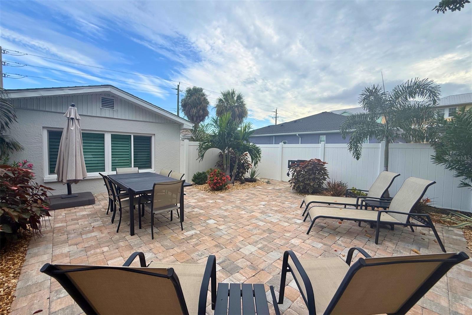 1670 STICKNEY POINT RD — photo 15