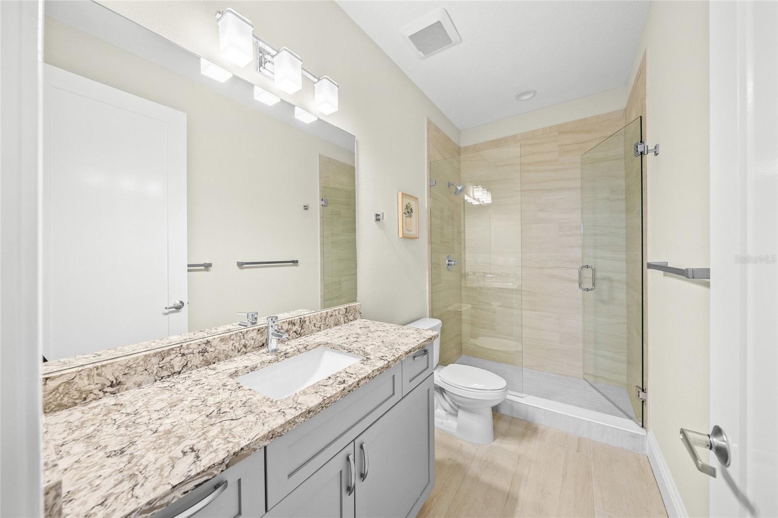 72 N SCHOOL AVE — photo 21
