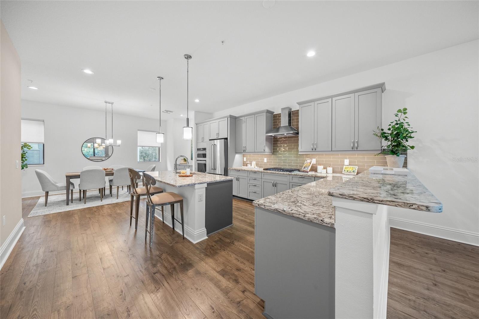 72 N SCHOOL AVE — photo 13