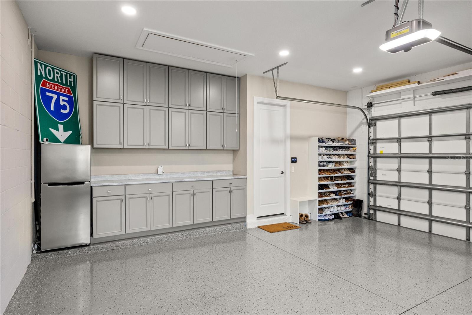 9479 TEQUILA SUNRISE DR — photo 40