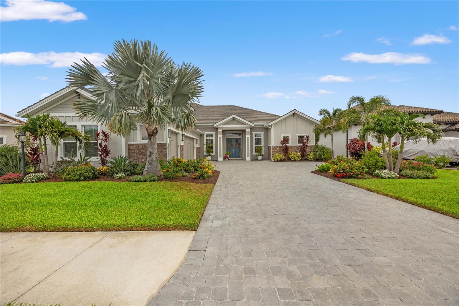 9479 TEQUILA SUNRISE DR — photo 2