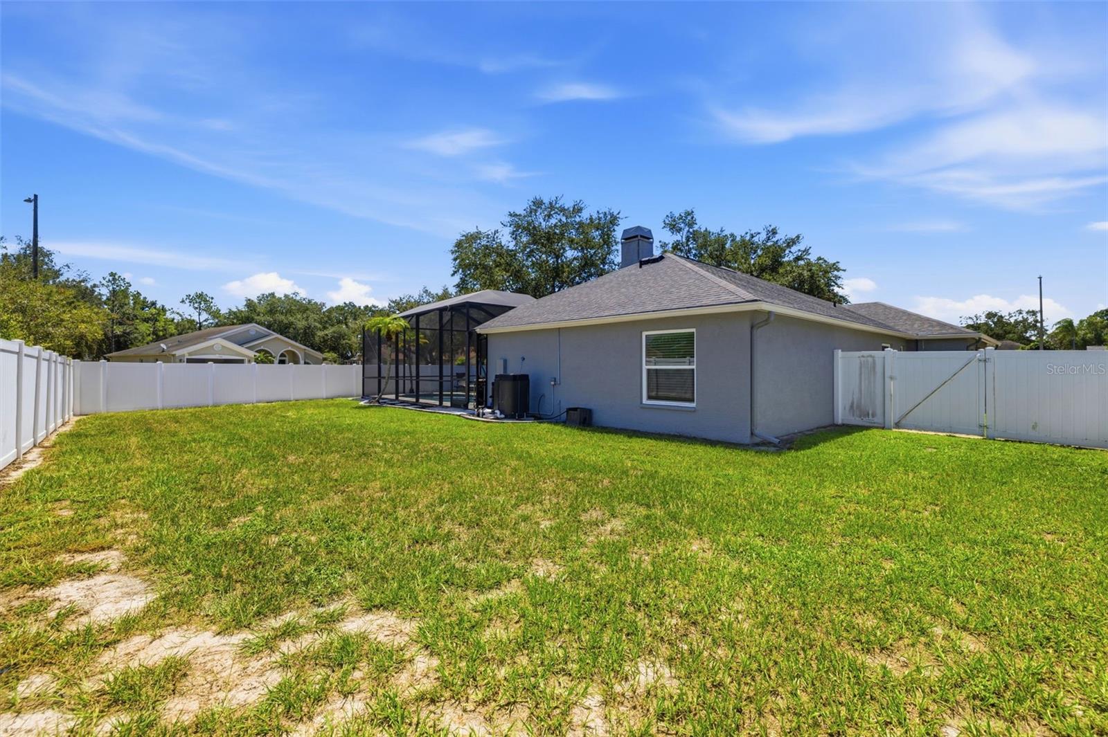 12020 RUNNING FOX CIR — photo 29
