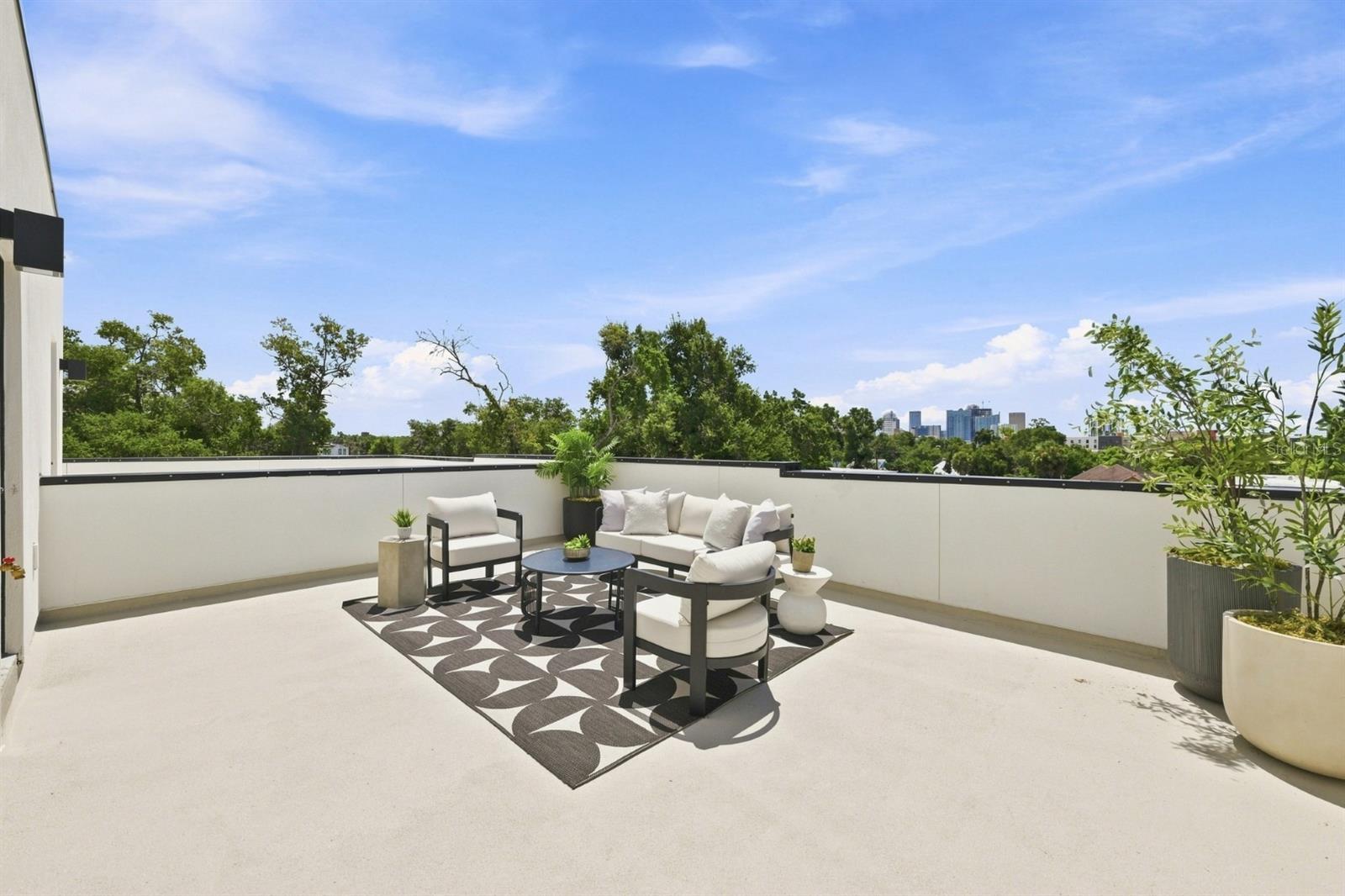310 W COLUMBUS DR #4 — photo 25
