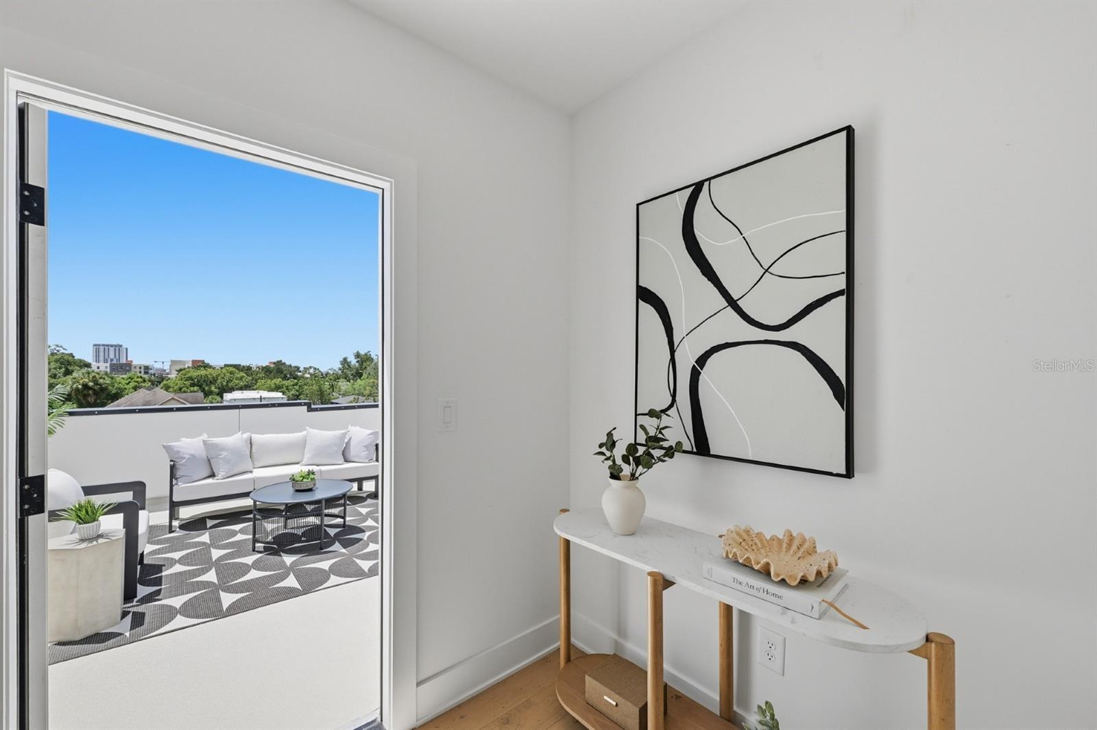 310 W COLUMBUS DR #8 — photo 22