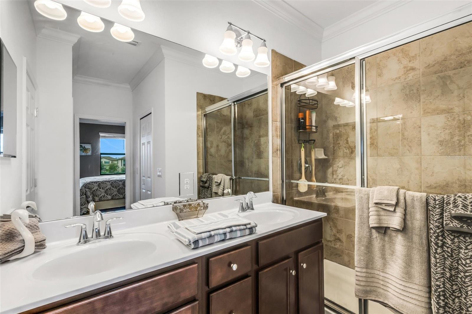 20450 LAGENTE CIR — photo 39