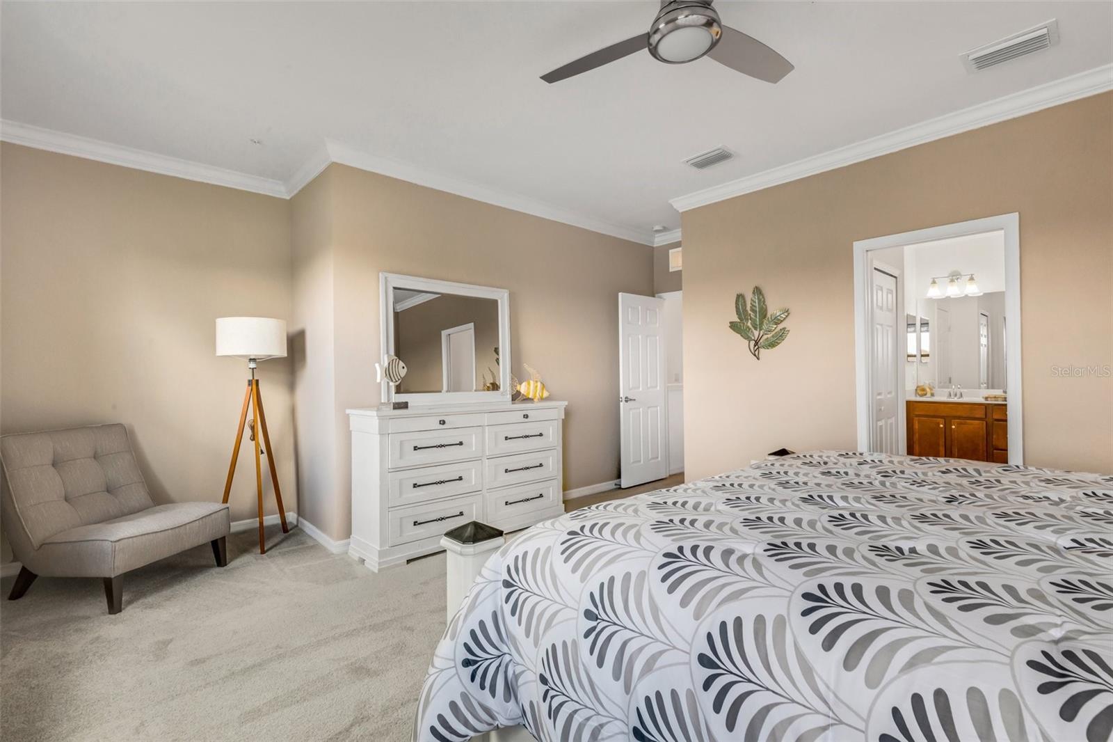 20450 LAGENTE CIR — photo 35