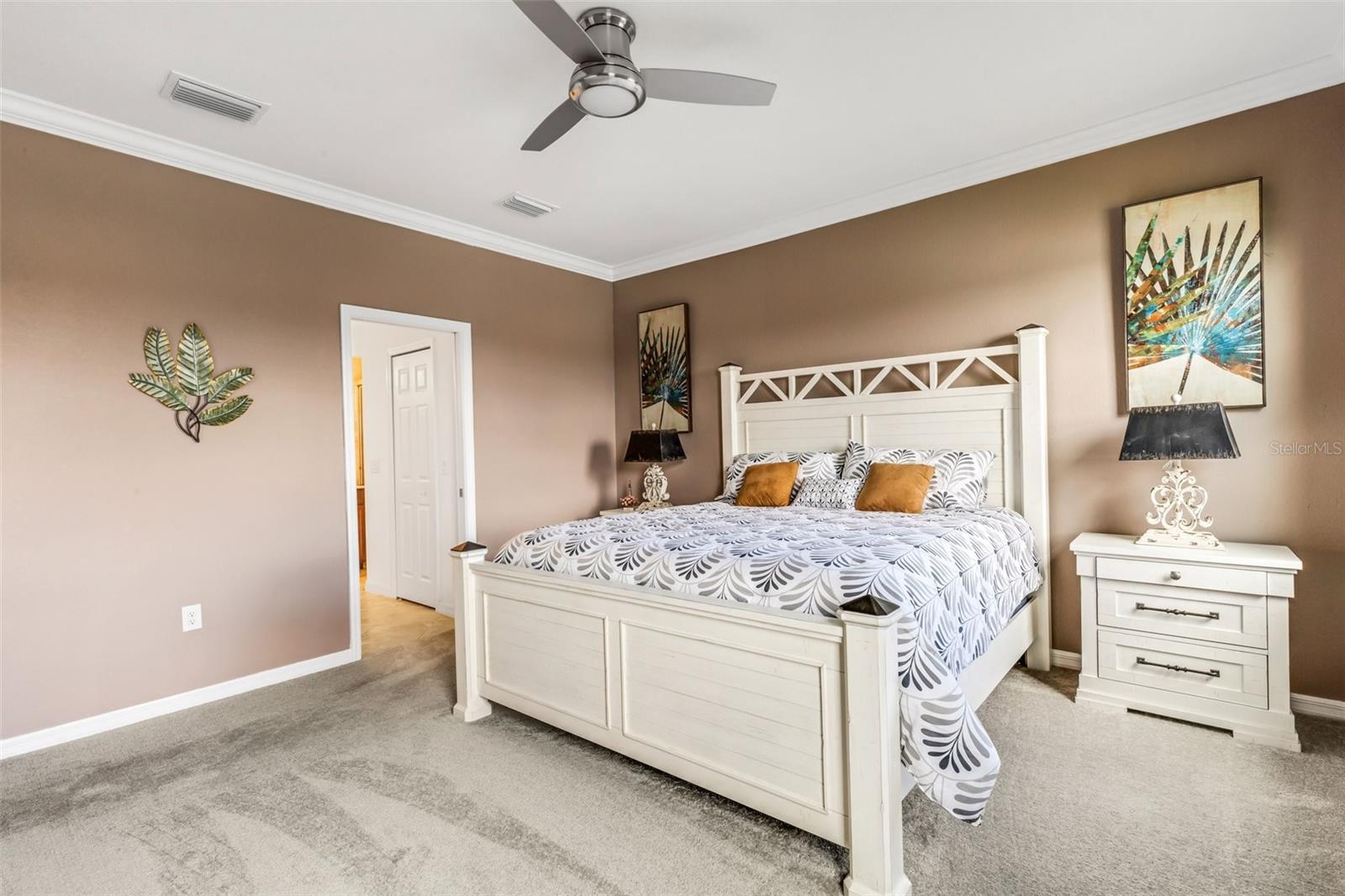 20450 LAGENTE CIR — photo 36
