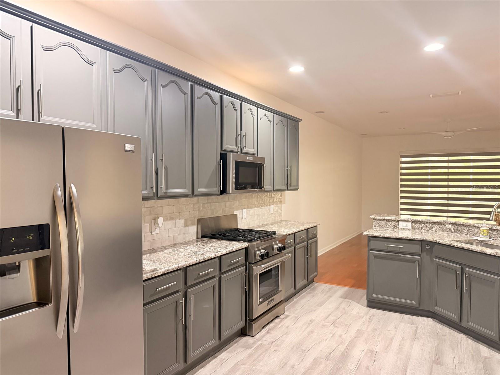 10245 DEVONSHIRE LAKE DR — photo 7