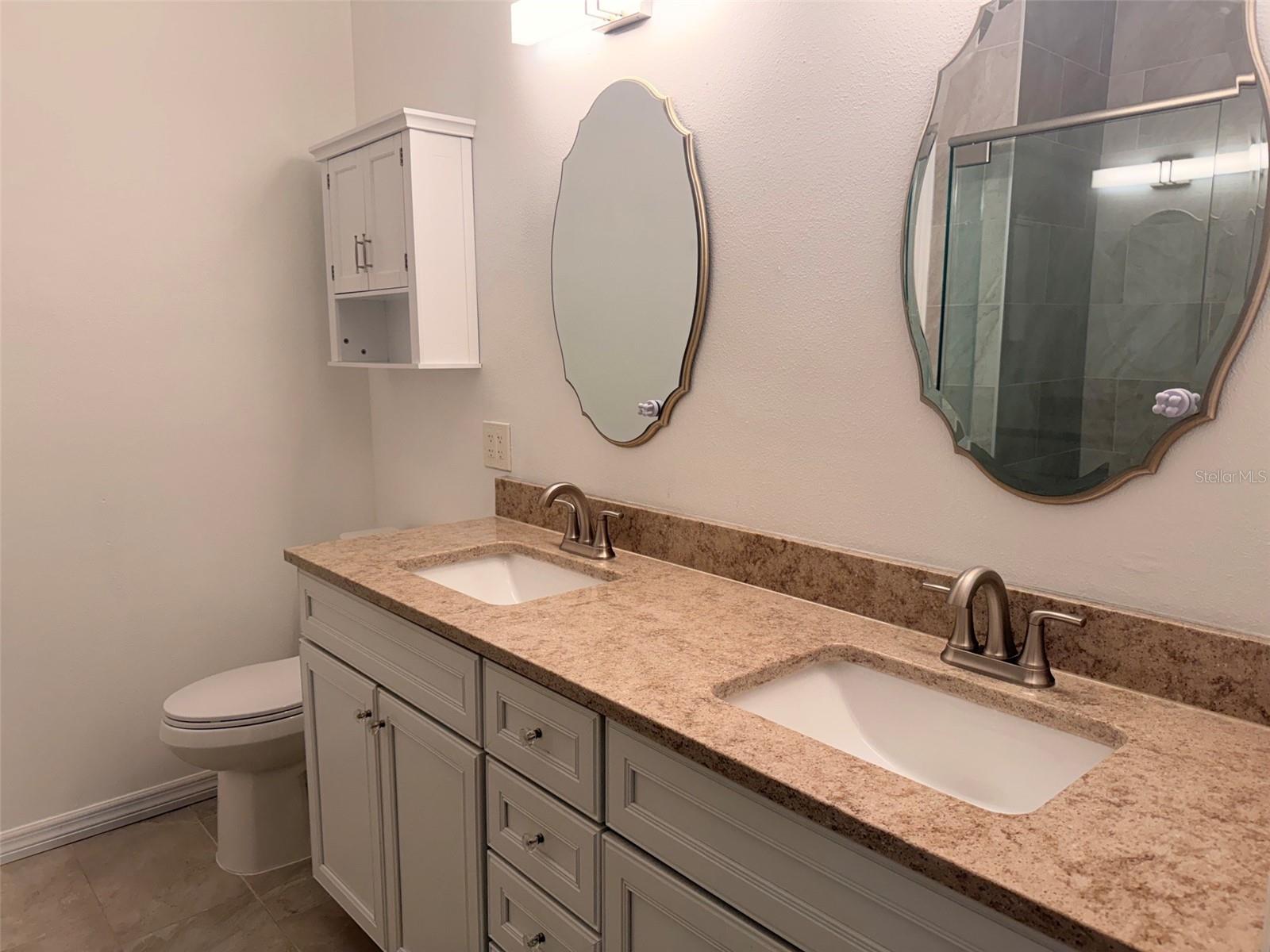 10245 DEVONSHIRE LAKE DR — photo 11